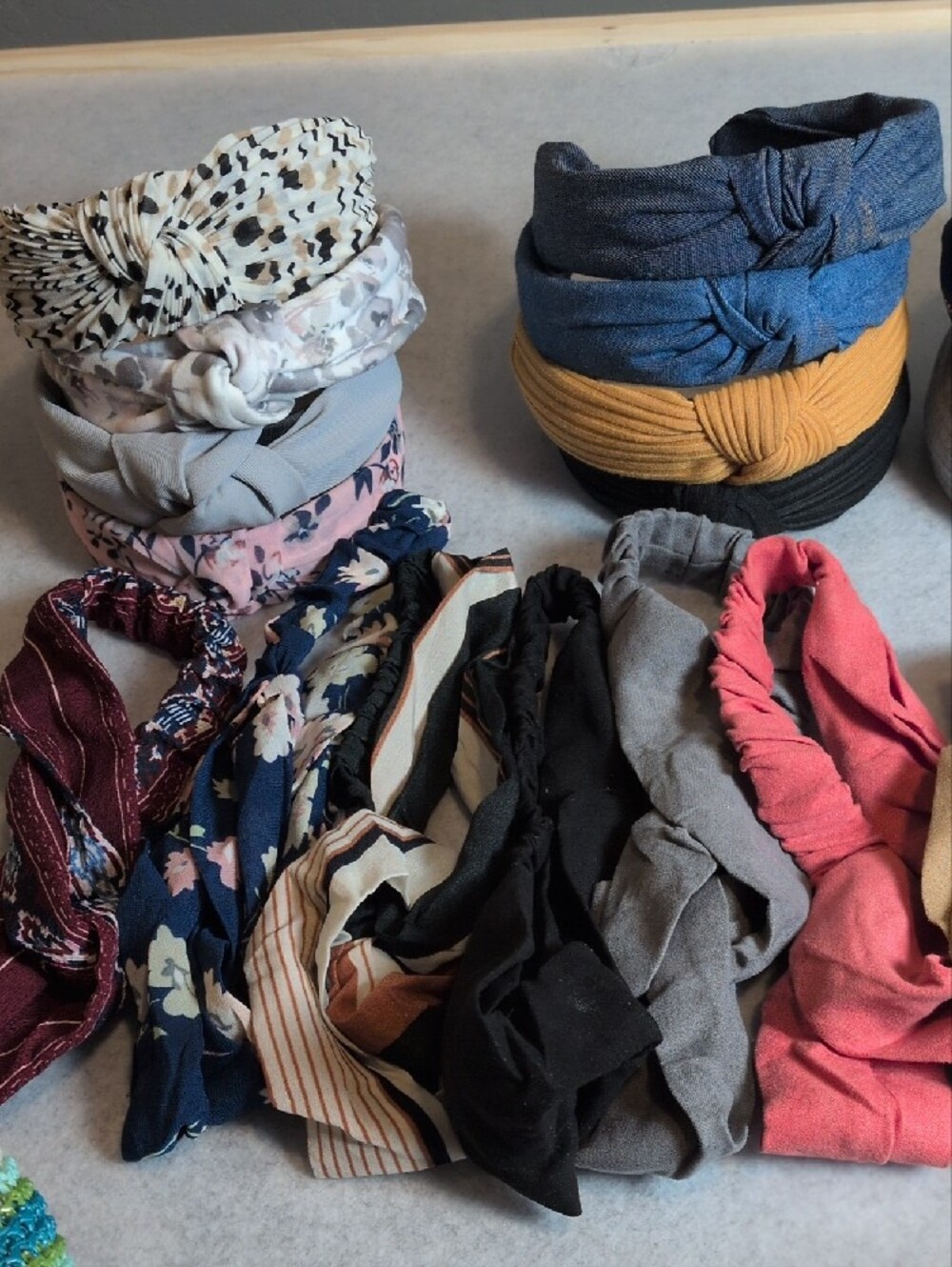 35 Assorted Women's Headbands Bundle new without tags - Picture 6 of 6